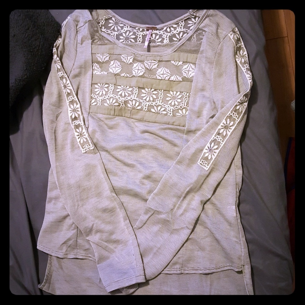 long sleeve lace top.